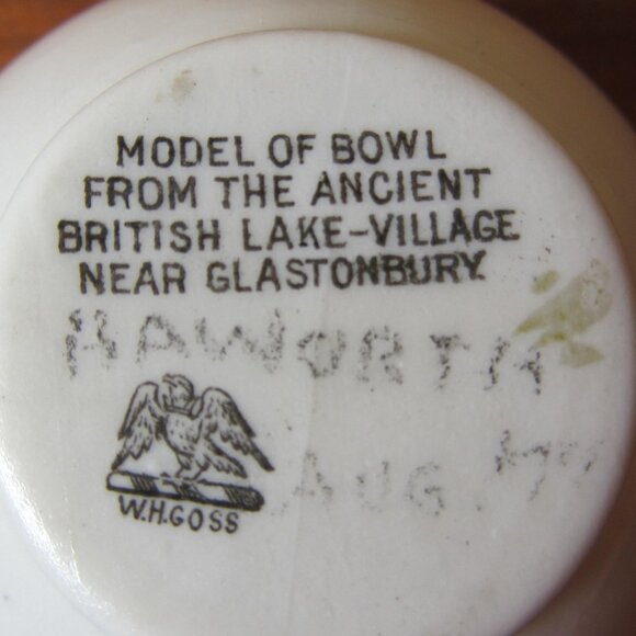 W.H. Goss crested heraldry china vintage Southampton (GC044 Grace) - Picture 7 of 7